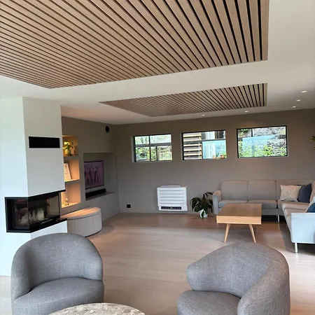 Ons 2026- Modern With Stunning Views,minimum 4 Nights Villa