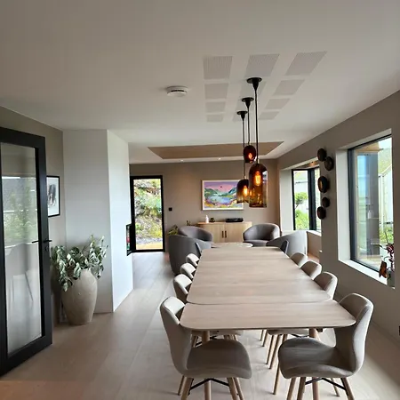 Ons 2026- Modern With Stunning Views,minimum 4 Nights Villa *